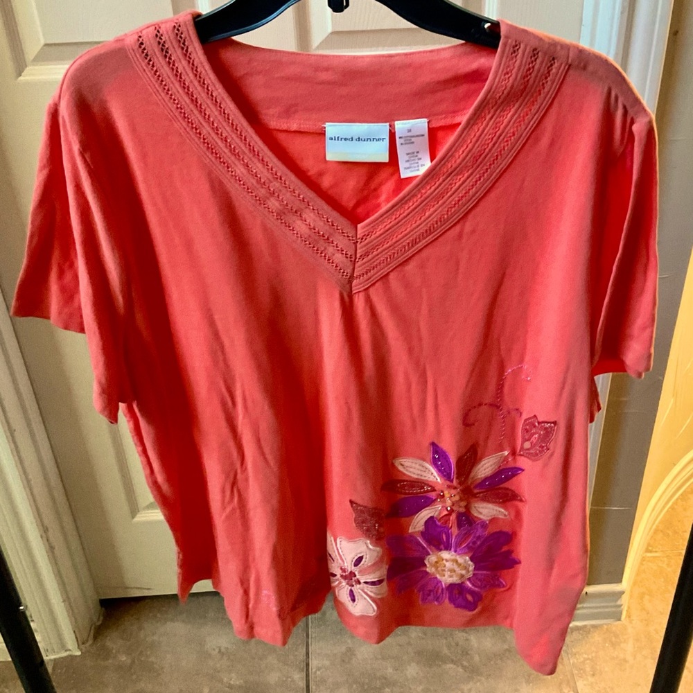 Cute mango top with floral design